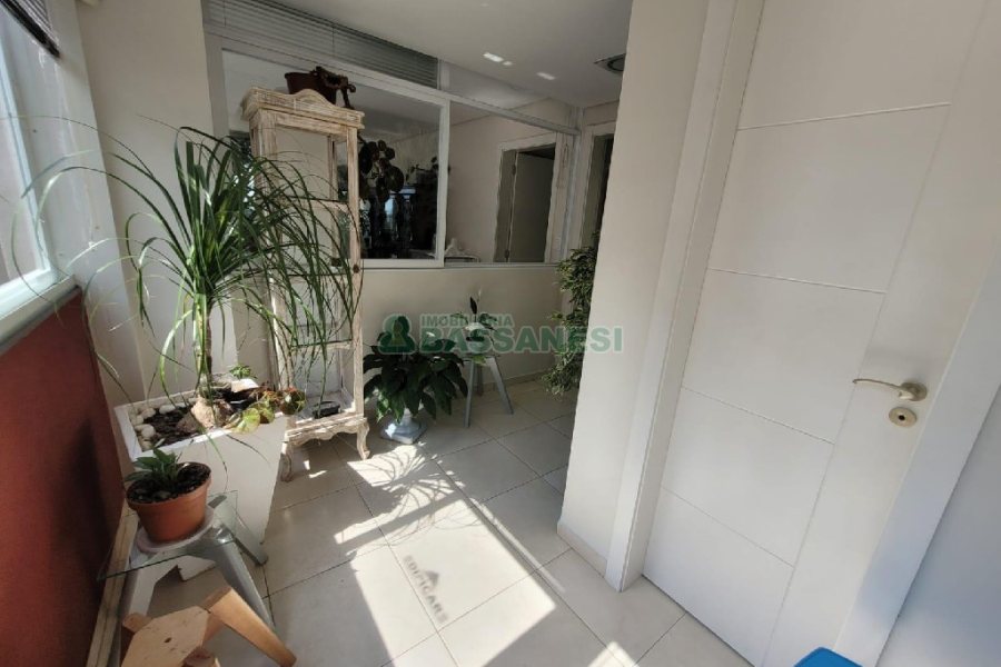 Loja Mobiliada com 75m², no bairro Villagio Iguatemi em Caxias do Sul para Alugar