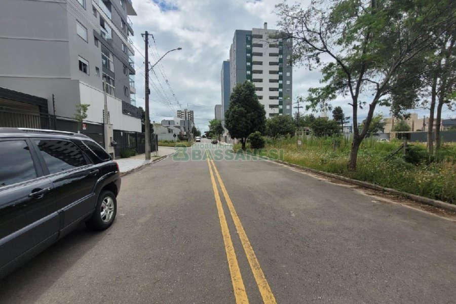 Terreno com 384m², no bairro Vila Verde em Caxias do Sul para Alugar