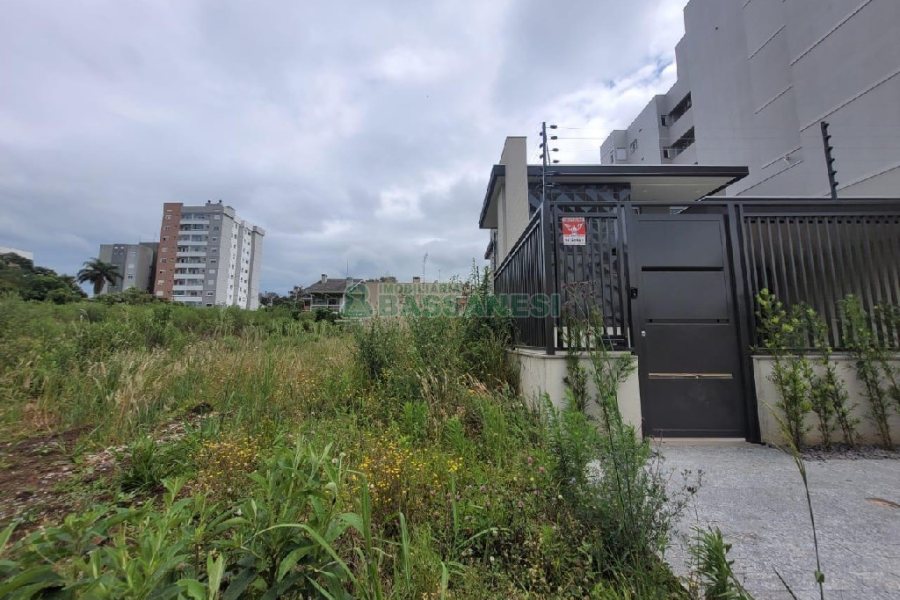 Terreno com 384m², no bairro Vila Verde em Caxias do Sul para Alugar
