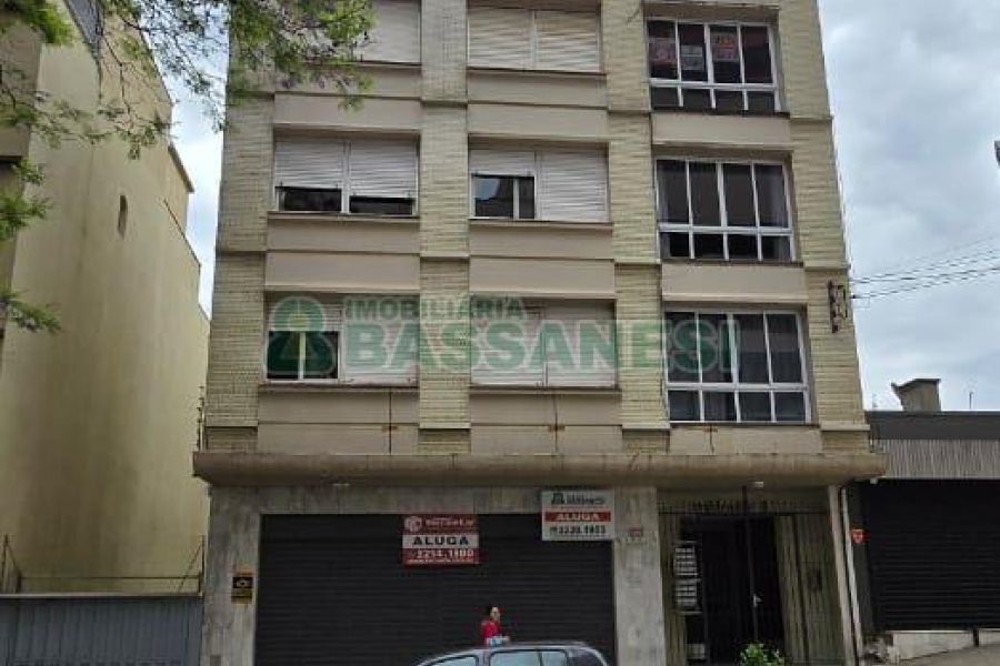Apartamento com 67m², 2 dormitórios, 1 vaga, no bairro Centro em Caxias do Sul para Comprar
