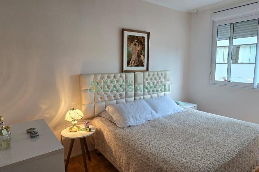 Apartamento com 67m², 2 dormitórios, 1 vaga, no bairro Centro em Caxias do Sul para Comprar