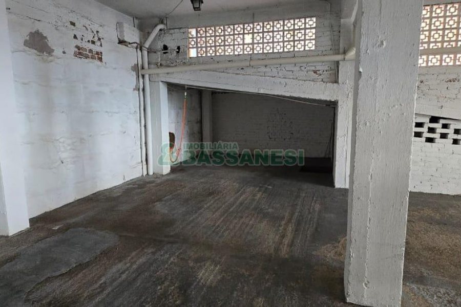 Apartamento com 67m², 2 dormitórios, 1 vaga, no bairro Centro em Caxias do Sul para Comprar