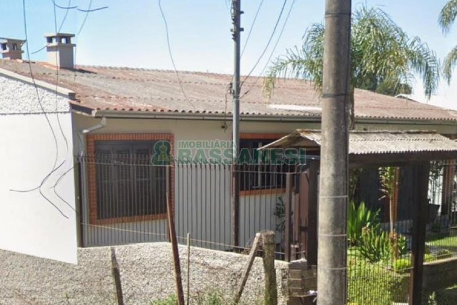 Casa com 130m², 3 dormitórios, 1 vaga, no bairro Bela Vista em Caxias do Sul para Alugar