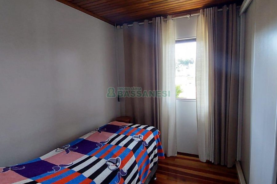 Casa com 130m², 3 dormitórios, 1 vaga, no bairro Bela Vista em Caxias do Sul para Alugar