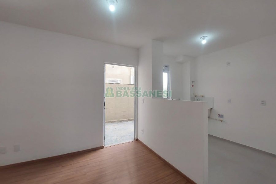 Apartamento com 48m², 2 dormitórios, 1 vaga, no bairro Desvio Rizzo em Caxias do Sul para Alugar