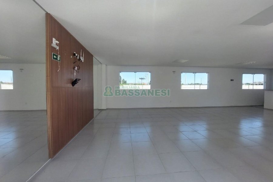 Apartamento com 48m², 2 dormitórios, 1 vaga, no bairro Desvio Rizzo em Caxias do Sul para Alugar