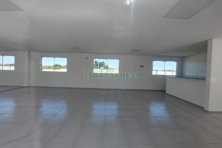 Apartamento com 48m², 2 dormitórios, 1 vaga, no bairro Desvio Rizzo em Caxias do Sul para Alugar