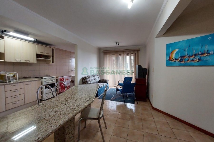 Apto Mobiliado com 70m², 2 dormitórios, 1 vaga, no bairro Centro em Caxias do Sul para Alugar