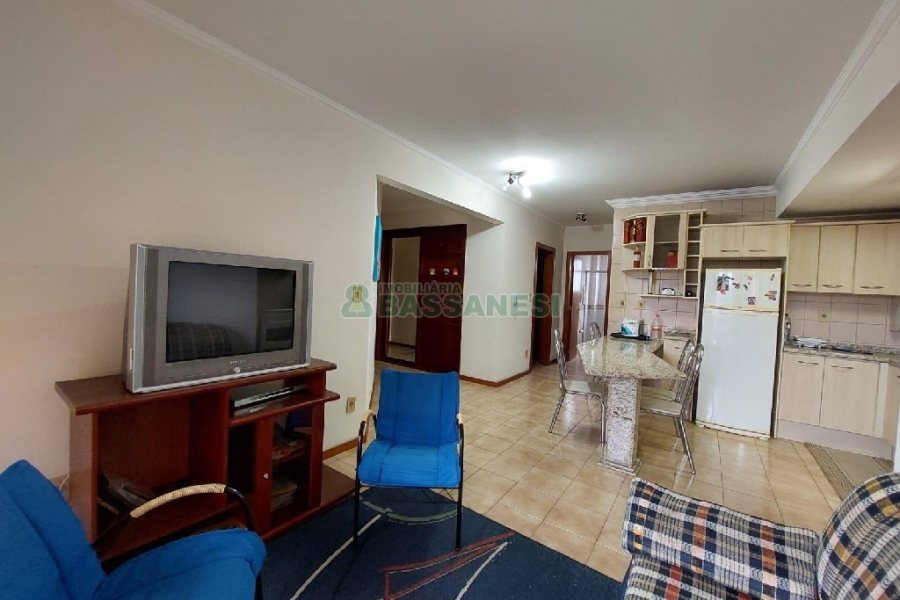 Apto Mobiliado com 70m², 2 dormitórios, 1 vaga, no bairro Centro em Caxias do Sul para Alugar