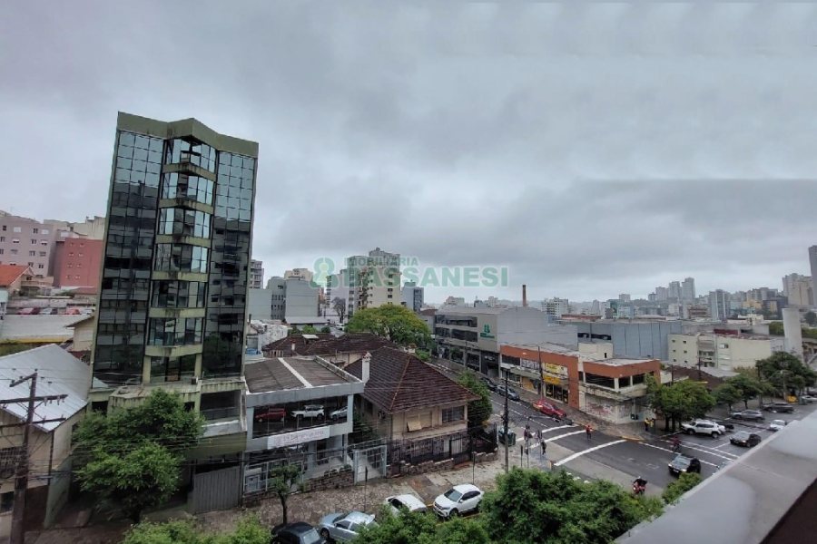 Apto Mobiliado com 70m², 2 dormitórios, 1 vaga, no bairro Centro em Caxias do Sul para Alugar