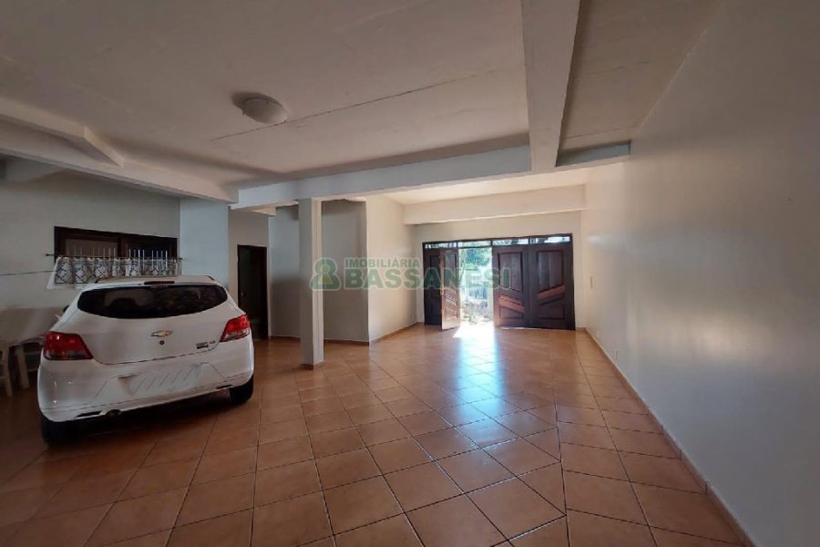 Loja com 70m², no bairro Colina Sorriso em Caxias do Sul para Alugar