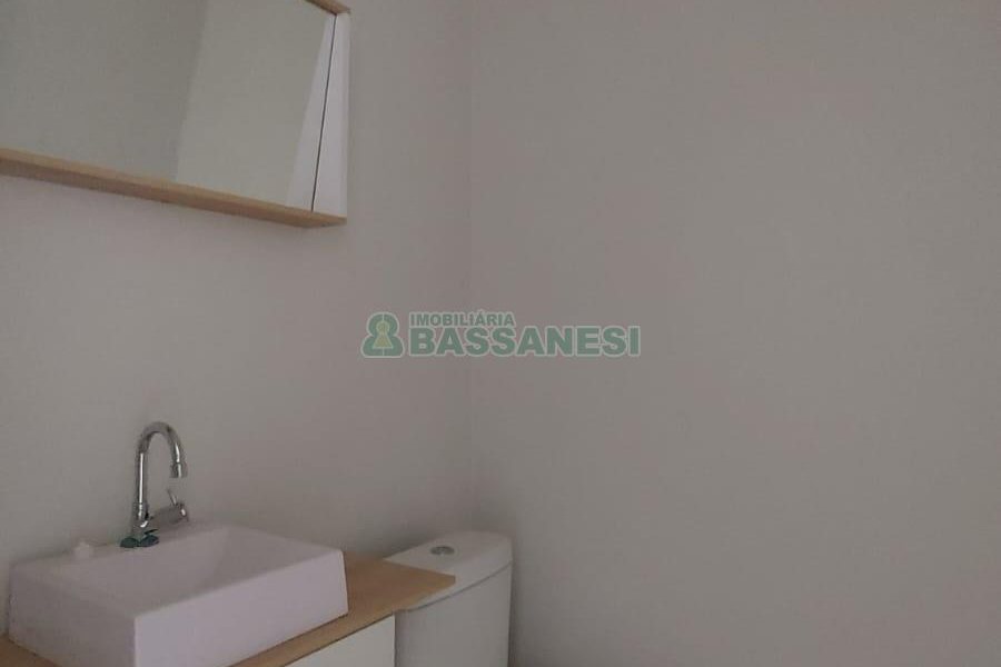 Sala com 34m², no bairro Villagio Iguatemi em Caxias do Sul para Alugar