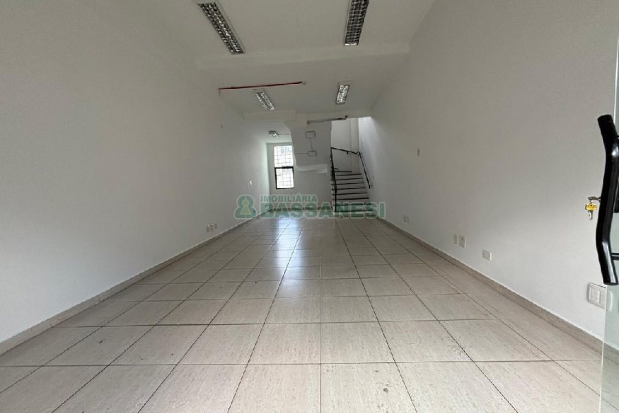 Loja com 102m², no bairro Centro em Caxias do Sul para Alugar