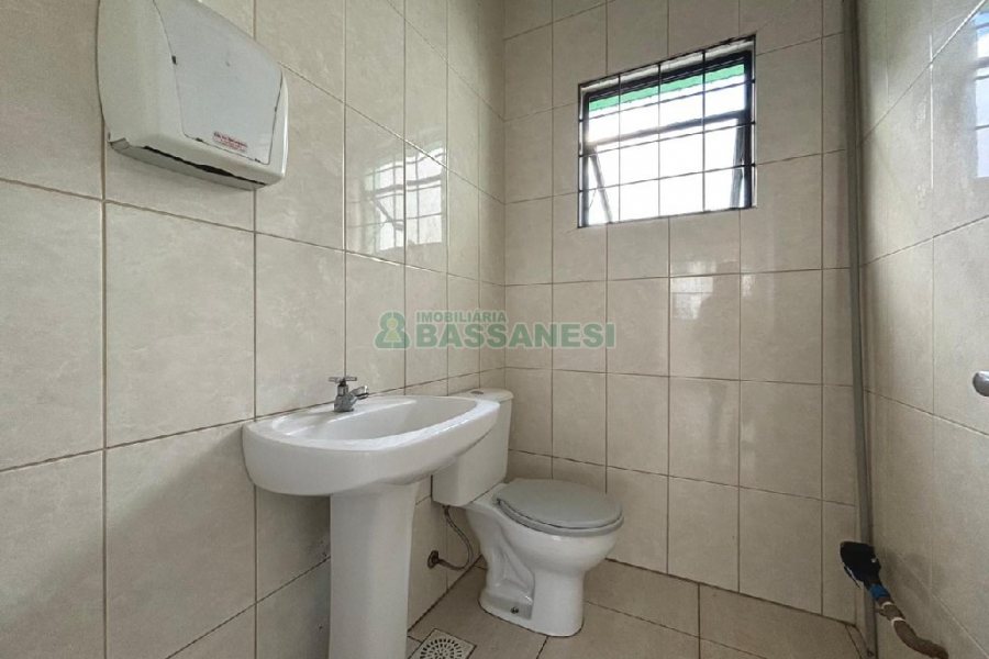 Loja com 102m², no bairro Centro em Caxias do Sul para Alugar