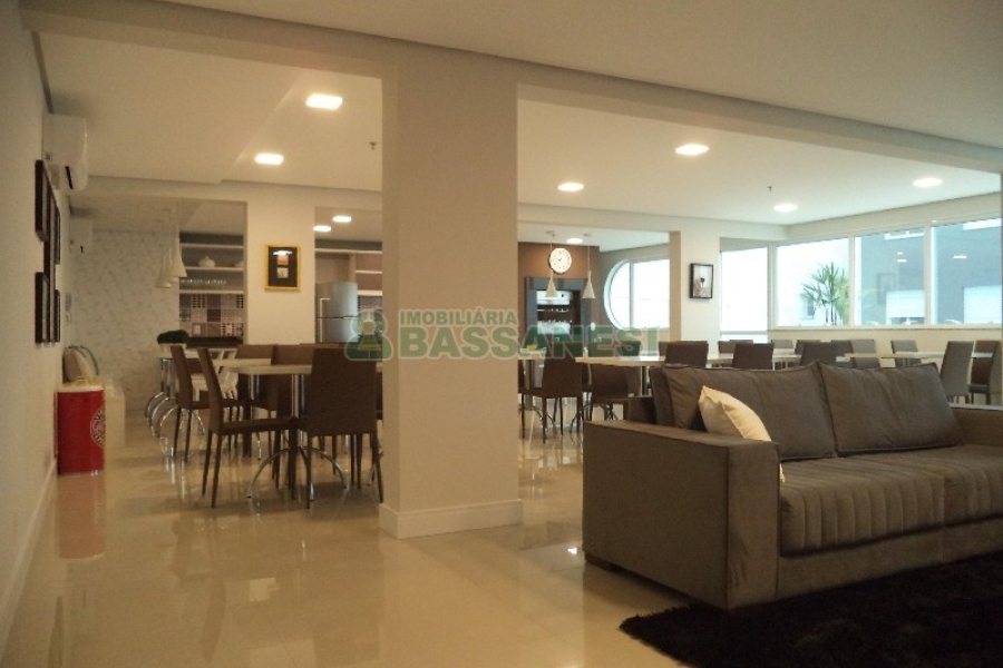 Sala com 37m², 2 vagas, no bairro Villagio Iguatemi em Caxias do Sul para Alugar