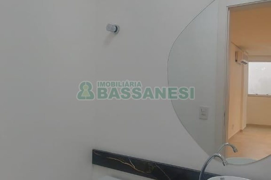 Sala com 37m², 2 vagas, no bairro Villagio Iguatemi em Caxias do Sul para Alugar