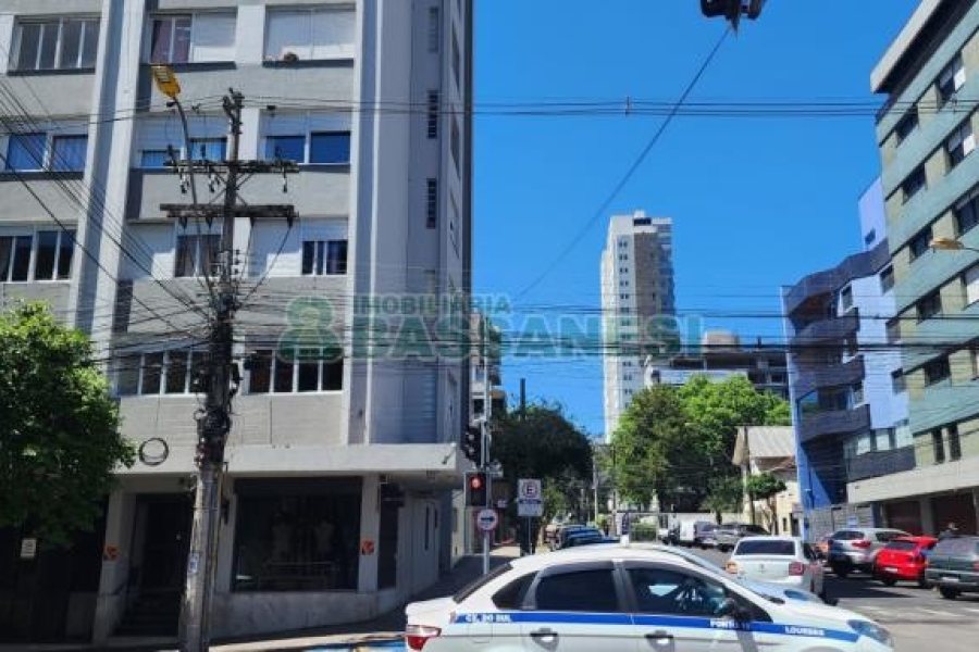 Apartamento com 83m², 3 dormitórios, no bairro Centro em Caxias do Sul para Comprar