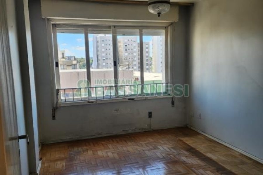 Apartamento com 83m², 3 dormitórios, no bairro Centro em Caxias do Sul para Comprar
