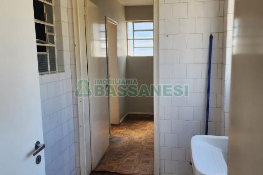 Apartamento com 83m², 3 dormitórios, no bairro Centro em Caxias do Sul para Comprar