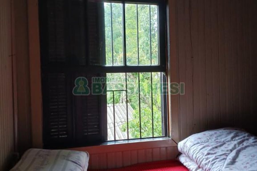 Casa, 2 dormitórios, no bairro Jardim América em Caxias do Sul para Comprar