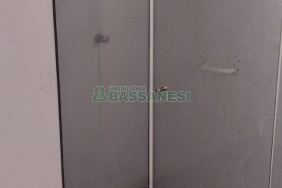 Casa com 106m², 4 dormitórios, 1 vaga, no bairro Marechal Floriano em Caxias do Sul para Comprar