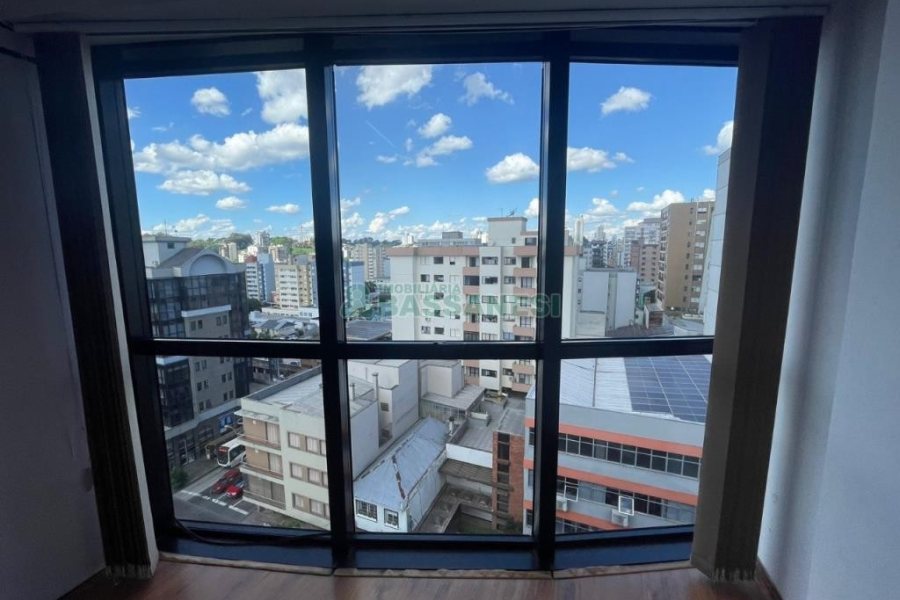 Sala com 57m², no bairro Centro em Caxias do Sul para Comprar