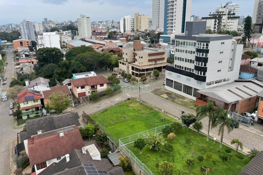 Terreno com 338m², no bairro Panazzolo em Caxias do Sul para Comprar