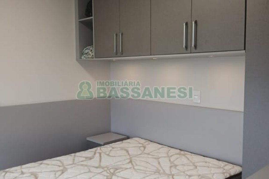 Apto Mobiliado com 55m², 1 dormitório, 1 vaga, no bairro Santa Catarina em Caxias do Sul para Alugar