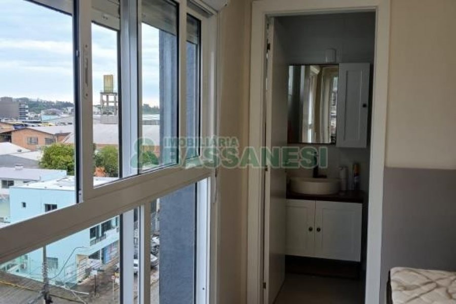 Apto Mobiliado com 55m², 1 dormitório, 1 vaga, no bairro Santa Catarina em Caxias do Sul para Alugar