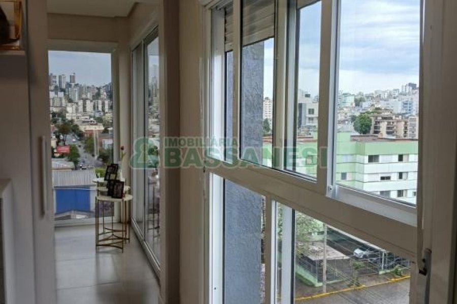 Apto Mobiliado com 55m², 1 dormitório, 1 vaga, no bairro Santa Catarina em Caxias do Sul para Alugar