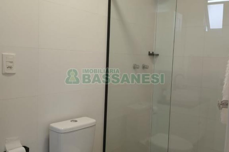 Apto Mobiliado com 55m², 1 dormitório, 1 vaga, no bairro Santa Catarina em Caxias do Sul para Alugar