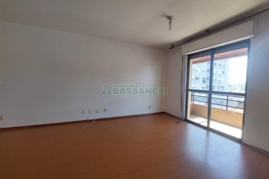 Apartamento com 115m², 3 dormitórios, 1 vaga, no bairro Lourdes em Caxias do Sul para Alugar