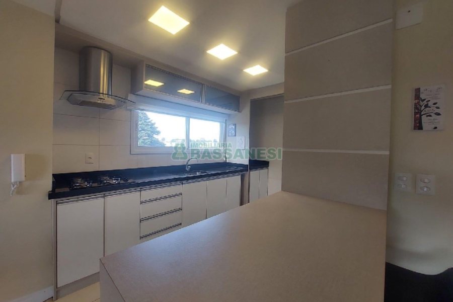 Apto Mobiliado com 58m², 2 dormitórios, 1 vaga, no bairro Bela Vista em Caxias do Sul para Comprar