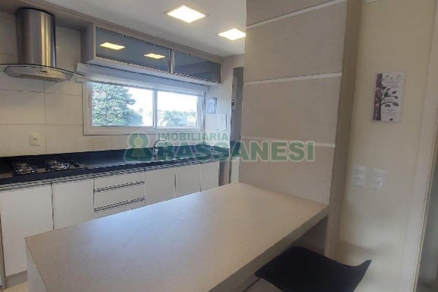 Apto Mobiliado com 58m², 2 dormitórios, 1 vaga, no bairro Bela Vista em Caxias do Sul para Comprar