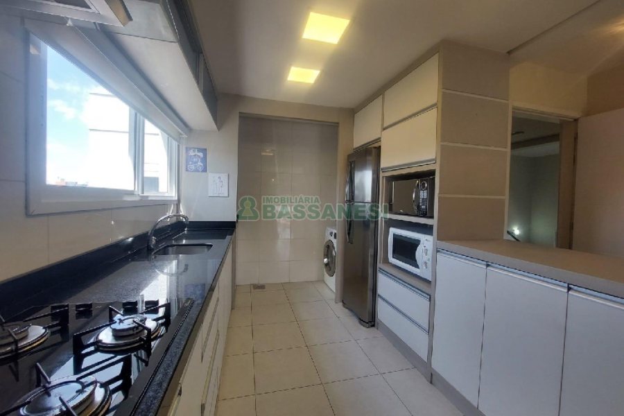 Apto Mobiliado com 58m², 2 dormitórios, 1 vaga, no bairro Bela Vista em Caxias do Sul para Comprar