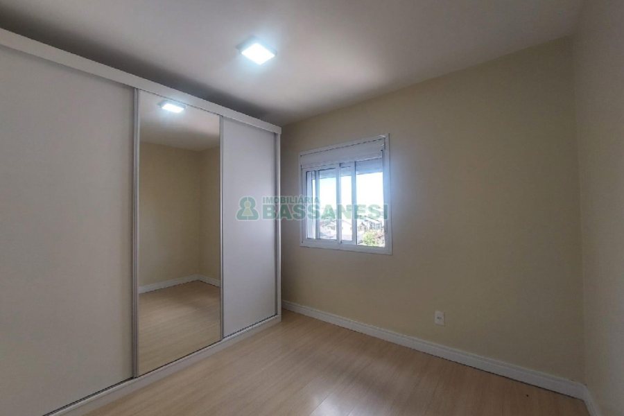 Apto Mobiliado com 58m², 2 dormitórios, 1 vaga, no bairro Bela Vista em Caxias do Sul para Comprar