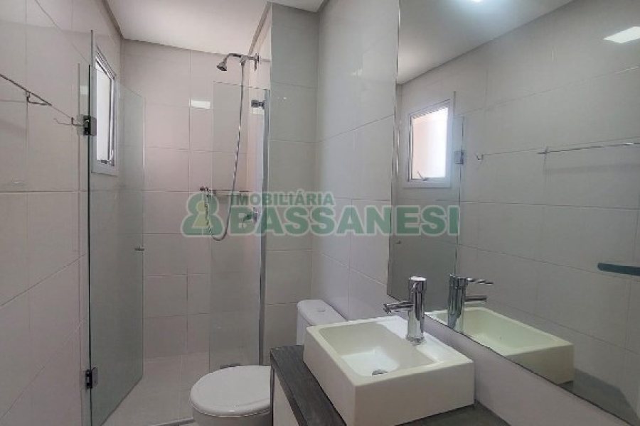Apto Mobiliado com 58m², 2 dormitórios, 1 vaga, no bairro Bela Vista em Caxias do Sul para Comprar