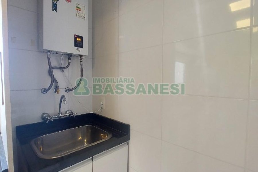 Apto Mobiliado com 58m², 2 dormitórios, 1 vaga, no bairro Bela Vista em Caxias do Sul para Comprar