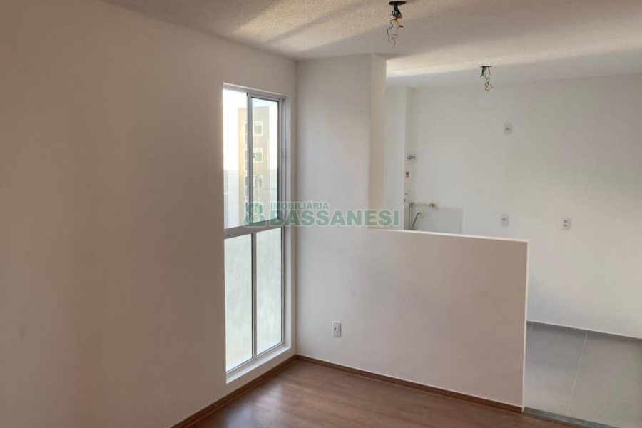 Apartamento com 47m², 2 dormitórios, 1 vaga, no bairro Desvio Rizzo em Caxias do Sul para Alugar