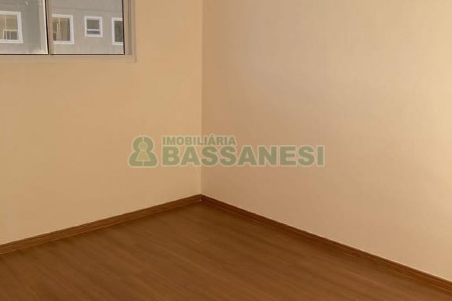 Apartamento com 47m², 2 dormitórios, 1 vaga, no bairro Desvio Rizzo em Caxias do Sul para Alugar