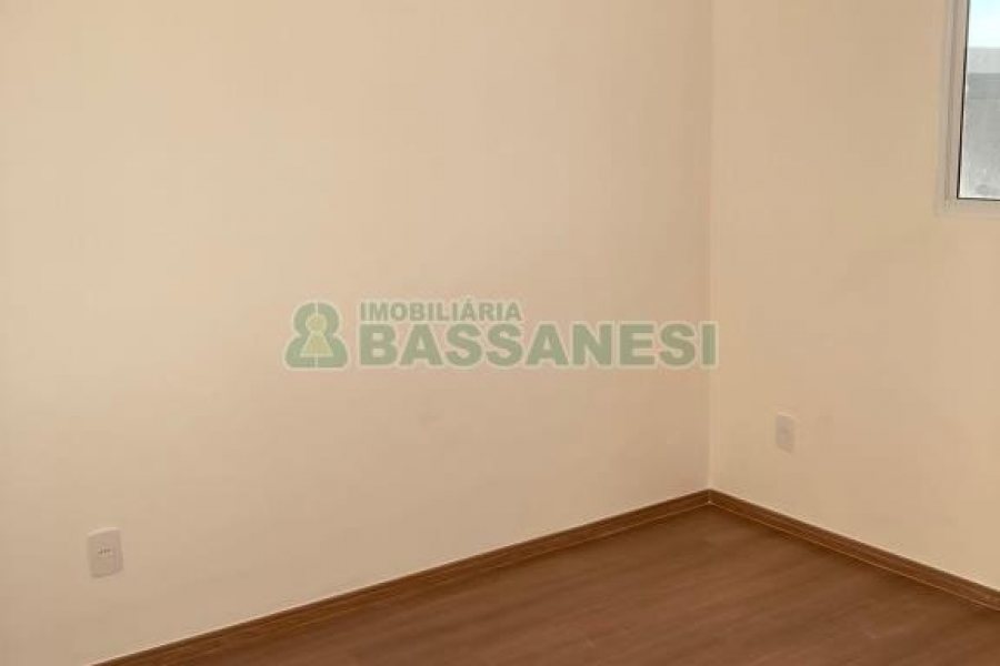 Apartamento com 47m², 2 dormitórios, 1 vaga, no bairro Desvio Rizzo em Caxias do Sul para Alugar