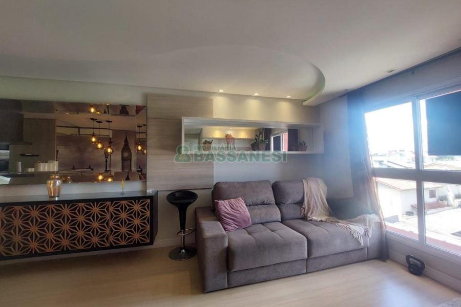 Apto Mobiliado com 55m², 2 dormitórios, 1 vaga, no bairro Bela Vista em Caxias do Sul para Comprar