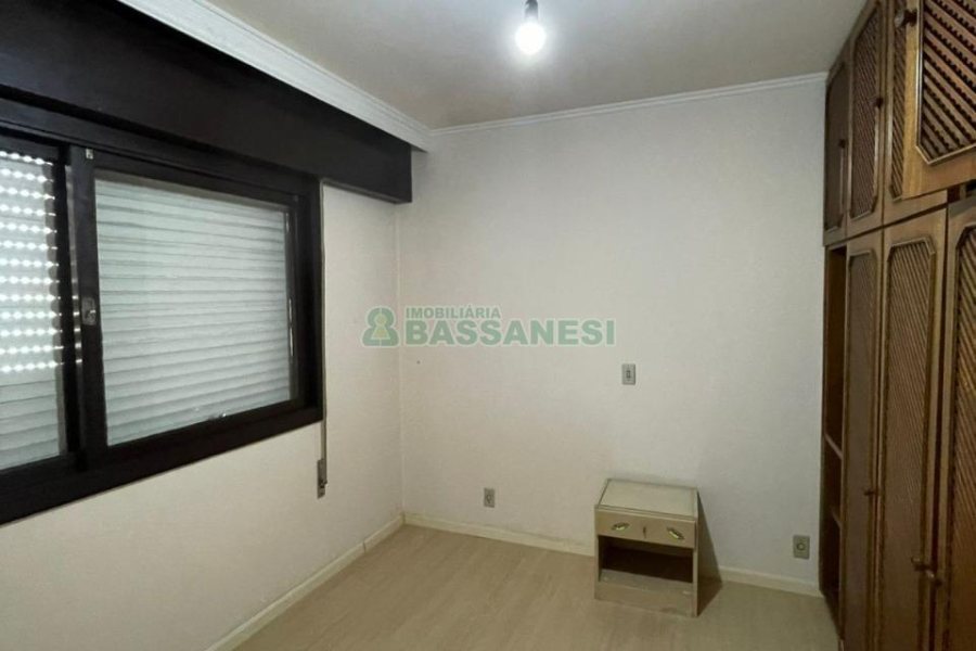 Casa com 200m², 4 dormitórios, 1 vaga, no bairro Nossa Senhora de Lourdes em Caxias do Sul para Comprar
