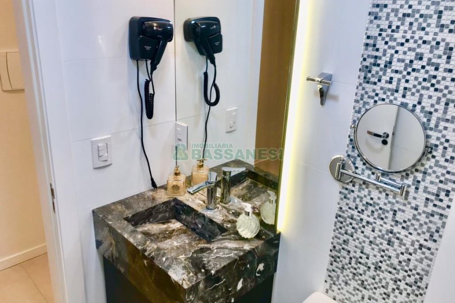 Apto Mobiliado com 30m², 1 dormitório, 1 vaga, no bairro Petrópolis em Caxias do Sul para Alugar