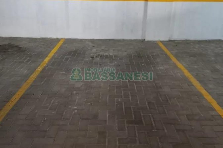 Apto Mobiliado com 30m², 1 dormitório, 1 vaga, no bairro Petrópolis em Caxias do Sul para Alugar