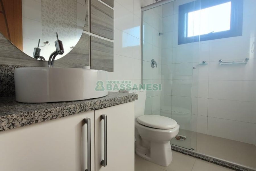 Predio com 298m², no bairro Nossa Senhora de Fátima em Caxias do Sul para Alugar ou Comprar