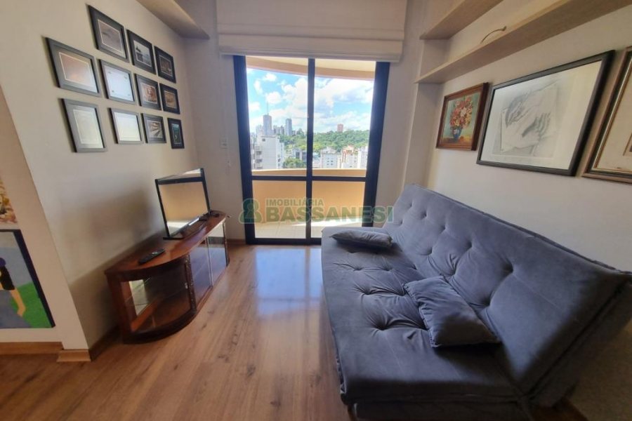 Apto Mobiliado com 68m², 2 dormitórios, 1 vaga, no bairro Centro em Caxias do Sul para Alugar