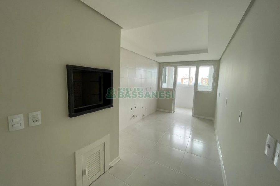Apartamento com 120m², 3 dormitórios, 2 vagas, no bairro Exposição em Caxias do Sul para Comprar