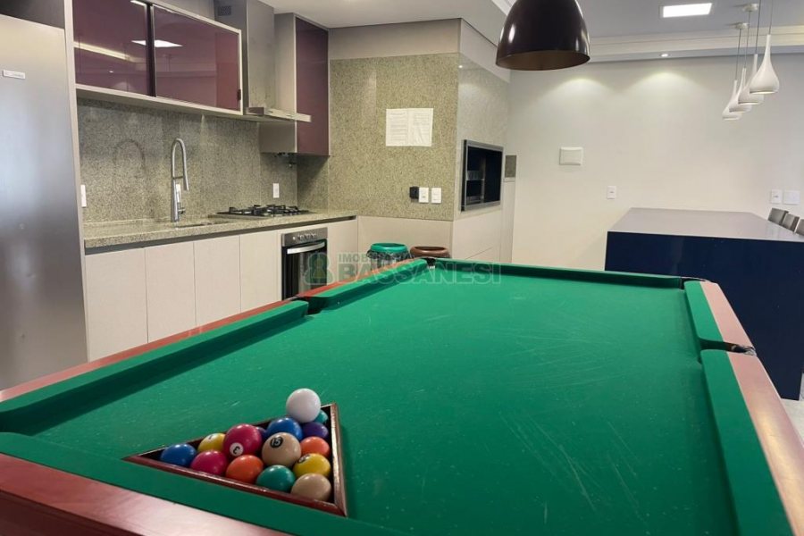 Apartamento com 120m², 3 dormitórios, 2 vagas, no bairro Exposição em Caxias do Sul para Comprar