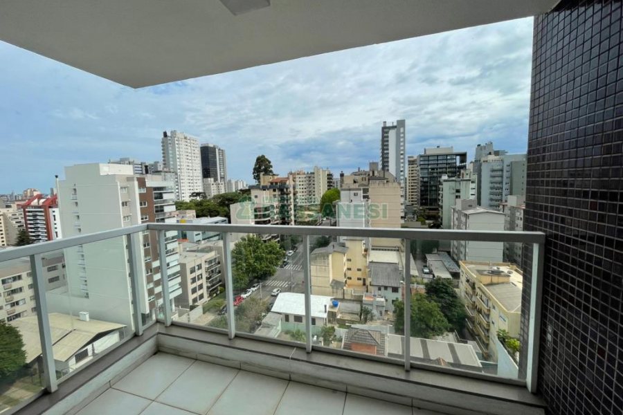 Apartamento com 120m², 3 dormitórios, 2 vagas, no bairro Exposição em Caxias do Sul para Comprar
